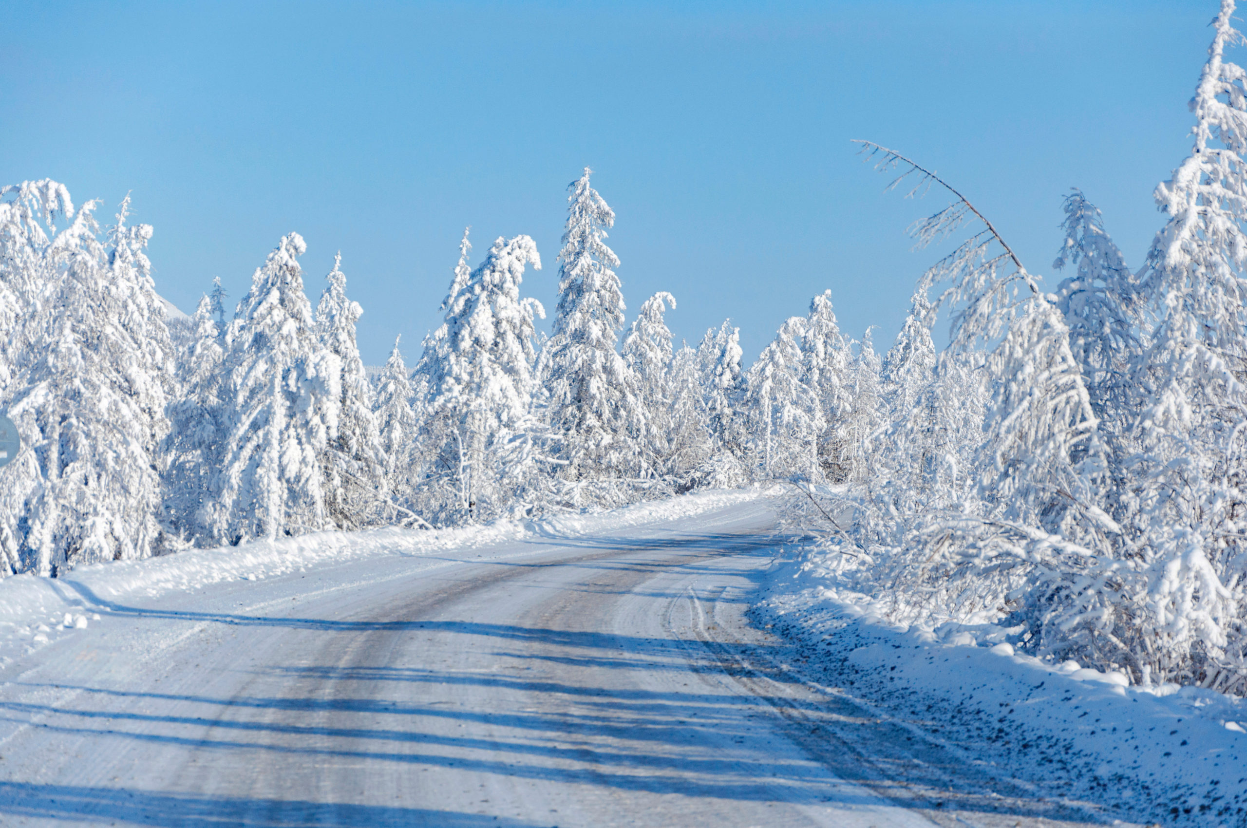 A Guide to Driving in Snow and Ice - Insure 2 Drive